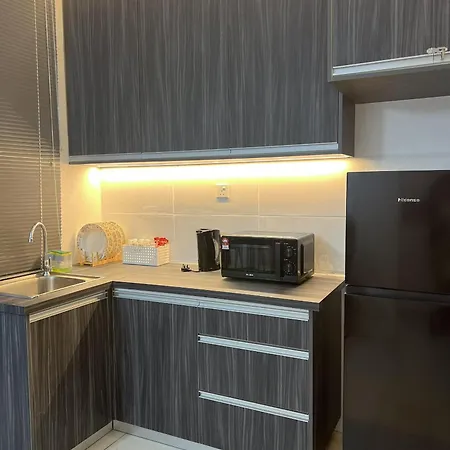 Highrise Haven Apartment Penampang Exterior photo
